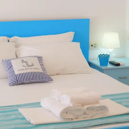 Hotel Two Mermaids 3*