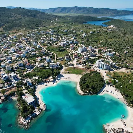 Two Mermaids Hotel 3*