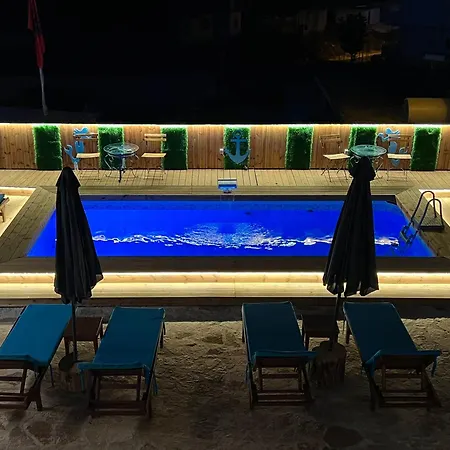 Hotel Two Mermaids