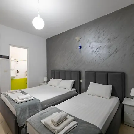 Two Mermaids Szálloda