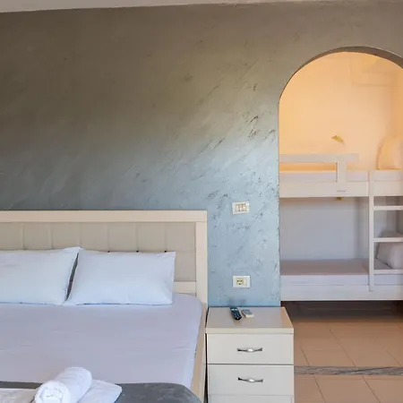 Hotel Two Mermaids 3*