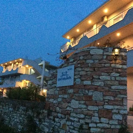 Szálloda Two Mermaids 3*