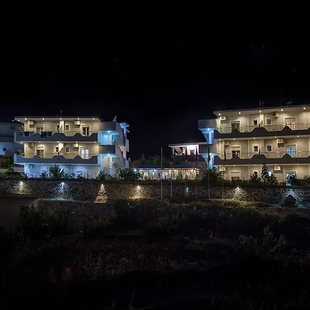 Hotel Two Mermaids 3*