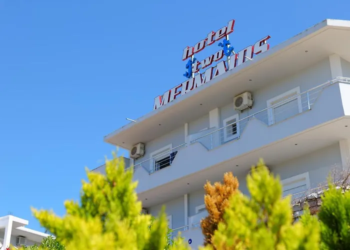 Hotel Two Mermaids
