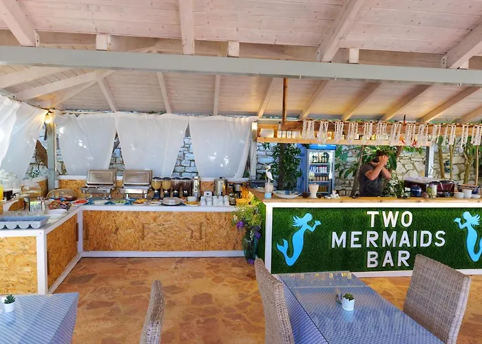 Two Mermaids Hotel 3*