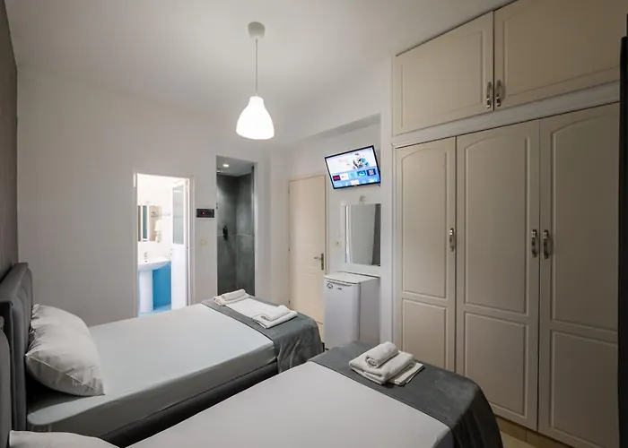 Hotel Two Mermaids 3*