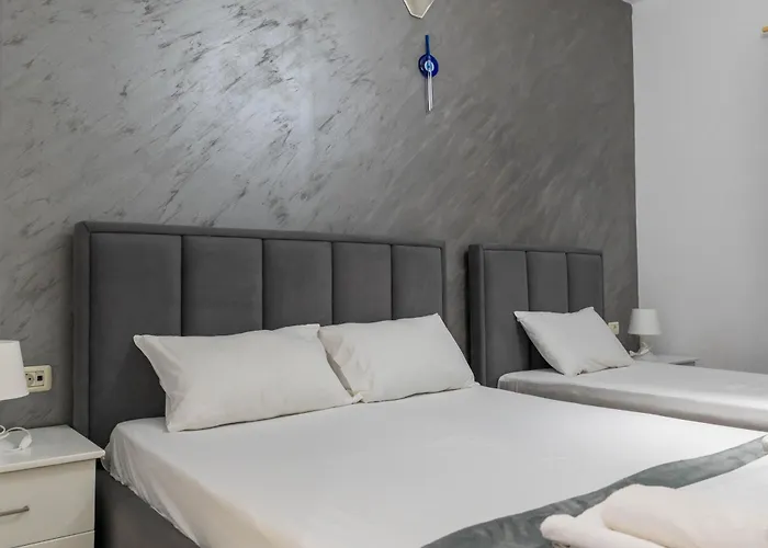 Two Mermaids Hotel 3*