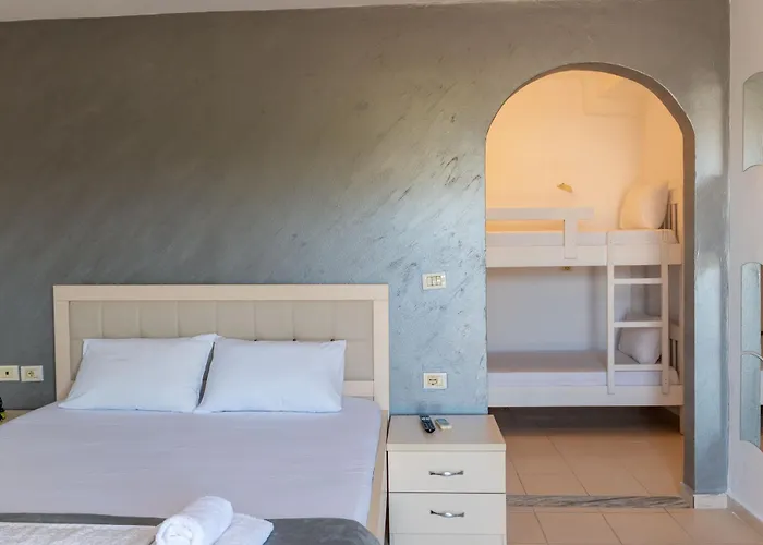 Hotel Two Mermaids 3*