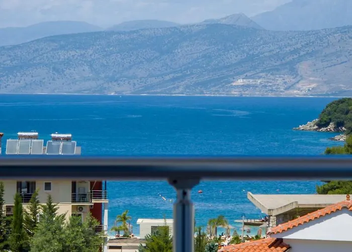 Two Mermaids Hotel 3*