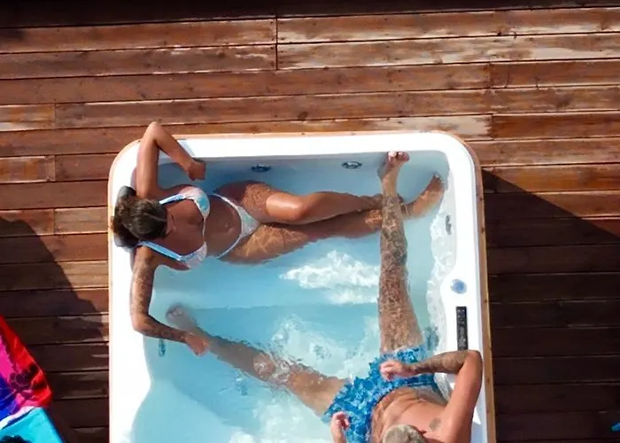 Hotel Two Mermaids 3*