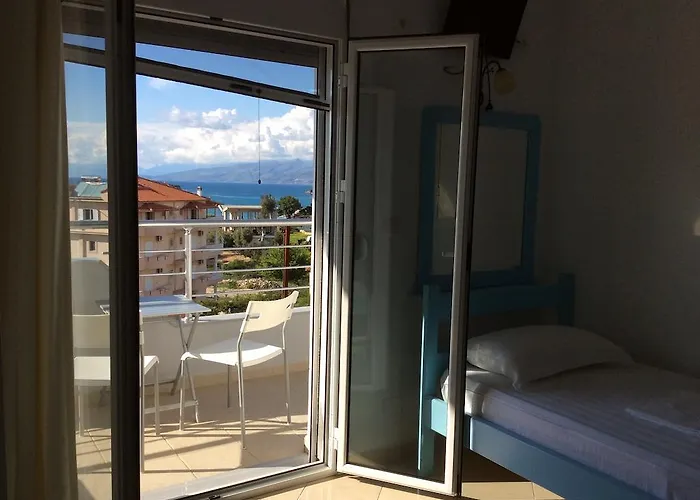 Two Mermaids Hotel 3*