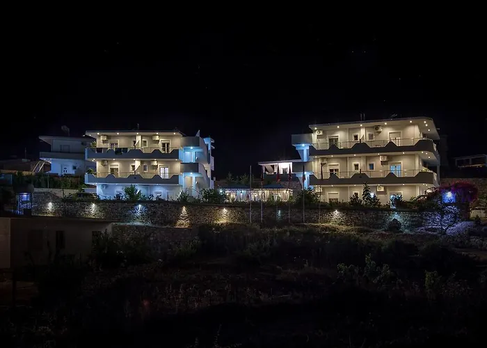 Hotel Two Mermaids 3*