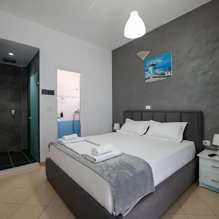 Two Mermaids كساميل