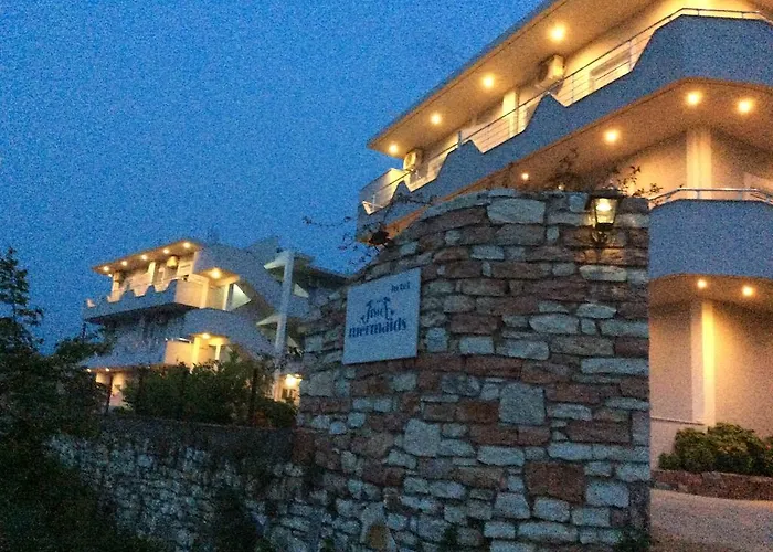 Ξενοδοχείο Two Mermaids 3*