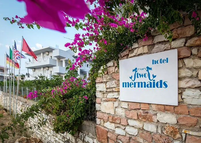 Two Mermaids 3* Εξαμίλιο